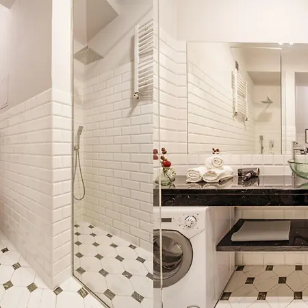 Mokotowska Near Us Embassy By Mia Apartment